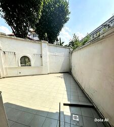 Thomson Road (D11), Terrace #626631441